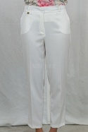 Eleganckie klasyczne zwężane spodnie damskie MTM w kolorze białym z gumką w pasie - MODA SANOK