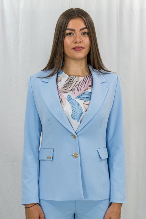 Elegancka damska marynarka żakiet w kolorze jasnego błękitu zapinana na dwa guziki MTM - MODA SANOK