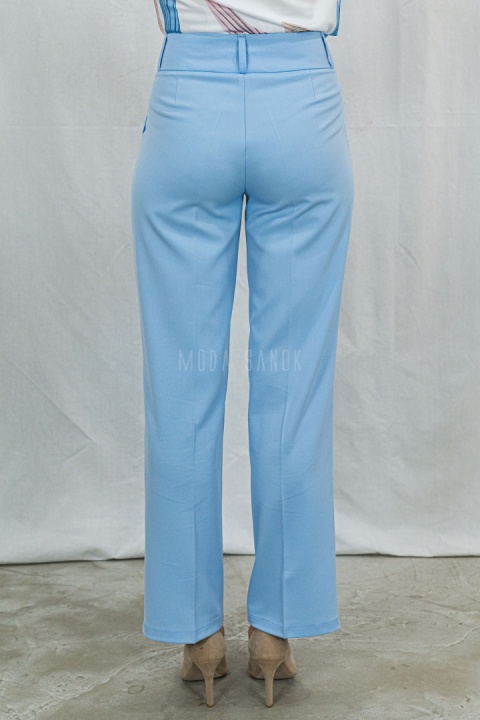 Klasyczne eleganckie damskie spodnie z prostą szeroką nogawką w kolorze błękitnym  MTM - MODA SANOK