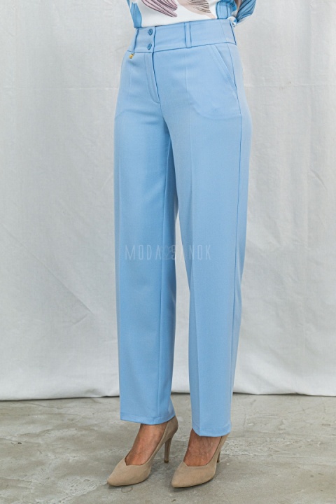 Klasyczne eleganckie damskie spodnie z prostą szeroką nogawką w kolorze błękitnym  MTM - MODA SANOK