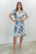 Elegancka wizytowa rozkloszowana kobieca sukienka za kolano, krótki rękaw z dekolem w literk V  NELLA- MODA SANOK