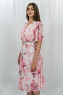 Różowa sukienka wyjściowa w kwiecistym wzorze MARISA - MODA SANOK
