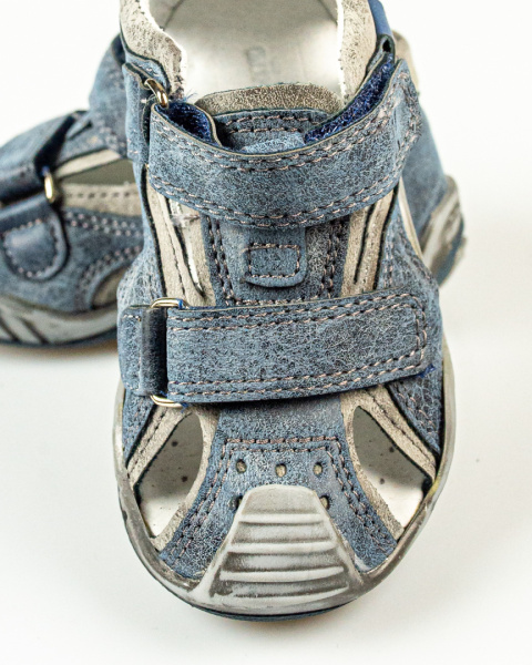 Sandałki chłopięce granatowe częściowo zabudowane KORNECKI- MODA SANOK
