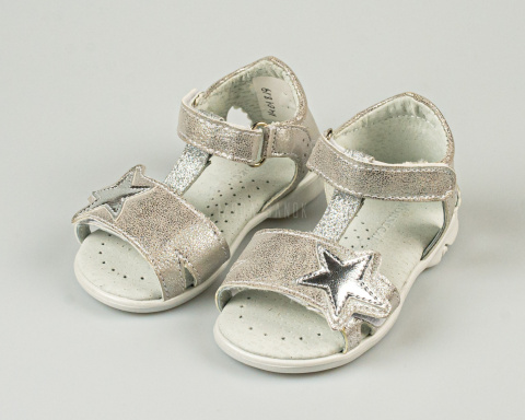 Sandałki dziewczęce srebrne z gwiazdką zapinane na rzep KORNECKI - MODA SANOK