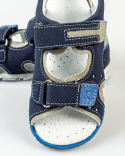 Sandały chłopięce granatowe z niebieskimi i szarymi wstawkami zapinane na rzepy KORNECKI - MODA SANOK