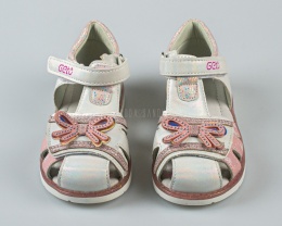 Sandały dla dziewczynki zabudowane srebrno-różowe z kokardką GETO - MODA SANOK