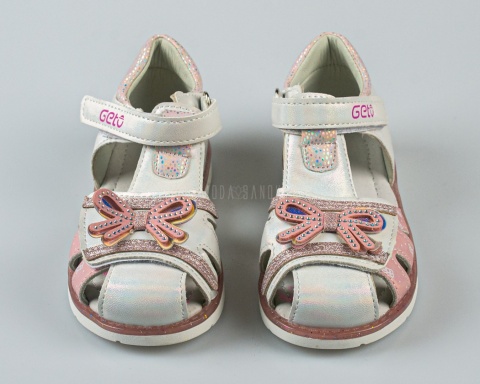 Sandały dla dziewczynki zabudowane srebrno-różowe z kokardką GETO - MODA SANOK