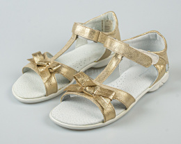 Sandały dziewczęce złote z kokardą zapinane na rzep KORNECKI-MODA SANOK