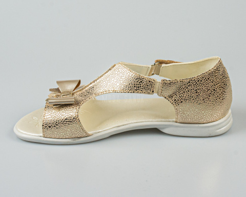 Sandały dziewczęce złote z kokardką zapinane na rzep KORNECKI-MODA SANOK