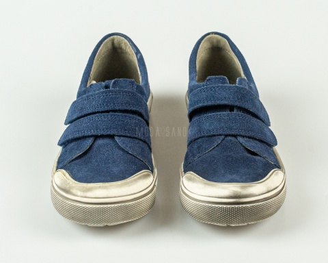 Skórzane półbuty chłopięce granatowe na rzepy KORNECKI - MODA SANOK