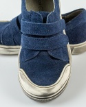 Skórzane półbuty chłopięce granatowe na rzepy KORNECKI - MODA SANOK