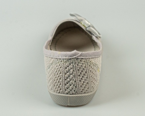 Szare ażurowe tenisówki wsuwane dziewczęce ozdobione kokardką BELLA PARIS - MODA SANOK