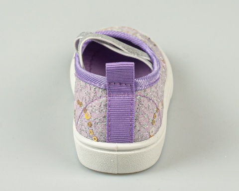 Tenisówki dziecięce jasny fiolet wsuwane z gumeczkami ozdobione cekinkami - MODA SANOK