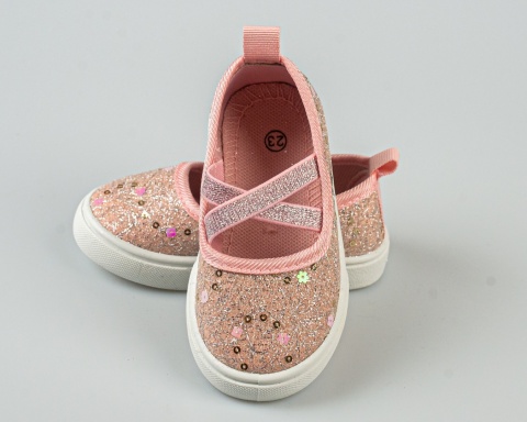 Tenisówki dziecięce różowe wsuwane z gumeczkami ozdobione cekinkami - MODA SANOK