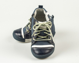 Trzewiki chłopięce granatowe z białymi wstawkami sznurowane KORNECKI- MODA SANOK