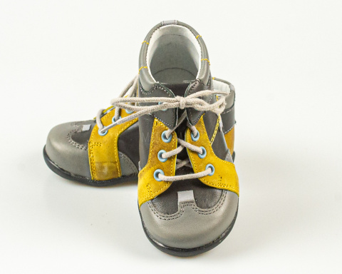 Trzewiki chłopięce skórzane szaro-żółte na wiązanie KORNECKI - MODA SANOK