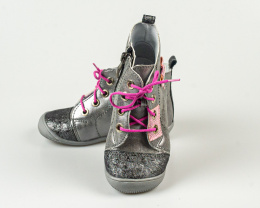 Trzewiki dziewczęce grafitowe sznurowane z różową kokardką z boku KORNECKI-MODA SANOK