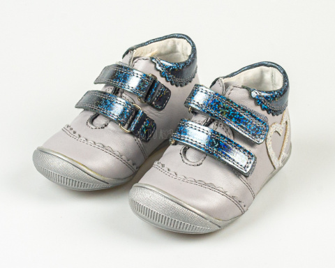 Trzewiki dziewczęce jasna popiel skórzane zapinane na rzepy KORNECKI - MODA SANOK