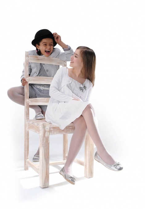 Dziewczęce przezroczyste, delikatne rajstopy KNITTEX ALA 20 DEN - MODA SANOK