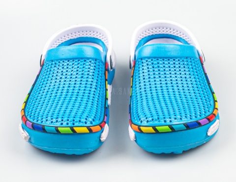 Niebieskie kroksy z tęczowym wzorem AMERICAN CLUB - MODA SANOK