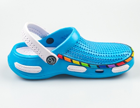 Niebieskie kroksy z tęczowym wzorem AMERICAN CLUB - MODA SANOK