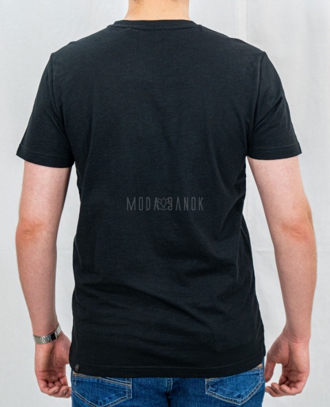 Czarna męska koszulka bawełniana T-HUBRIS VOLCANO - MODA SANOK
