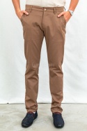 Eleganckie spodnie męskie w kolorze brązowym KUDI - MODA SANOK