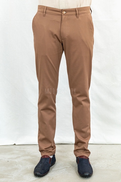 Eleganckie spodnie męskie w kolorze brązowym KUDI - MODA SANOK