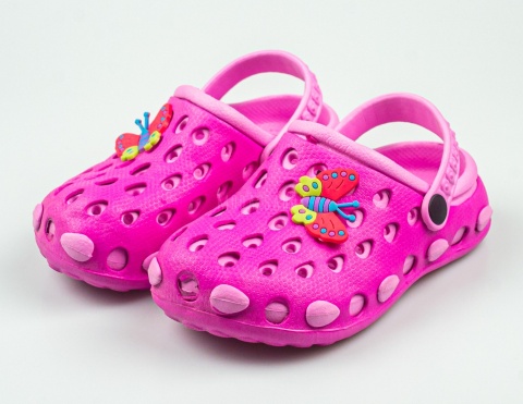 Różowe kroksy z motylkiem SUPER COOL - MODA SANOK