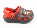 Czarno-czerwone dziecięce kroksy z zabawną ozdobą NYMI - MODA SANOK