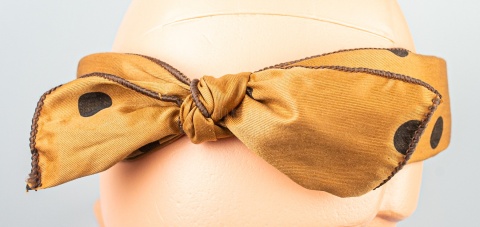 Brązowa opaska do włosów z kokardą i czarnymi grochami - MODA SANOK