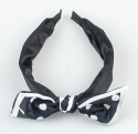 Czarna opaska do włosów z kokardą i białymi grochami - MODA SANOK