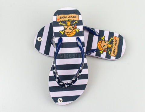 Japonki dziecięce z pirackim wzorem w czarno-białe paski SUPER GEAR - MODA SANOK