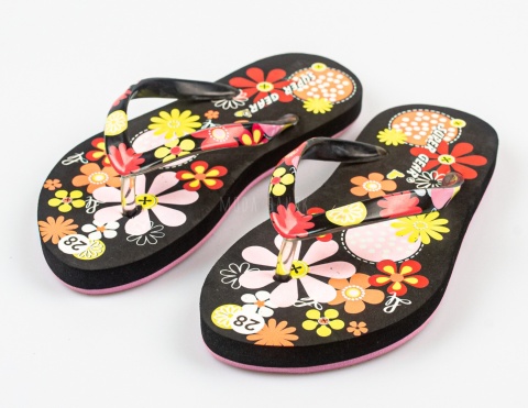 Czarne japonki dziecięce z kolorowymi kwiatami SUPER GEAR - MODA SANOK