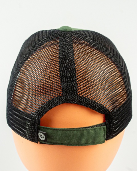 Ciemnozielona czapka z daszkiem z haftem gór YOCLUB - MODASANOK