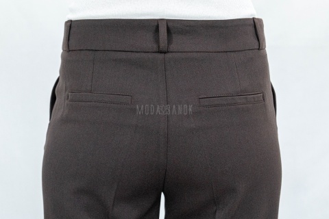 Eleganckie spodnie typu cygaretki od MTM w kolorze czekoladowym - Moda Sanok