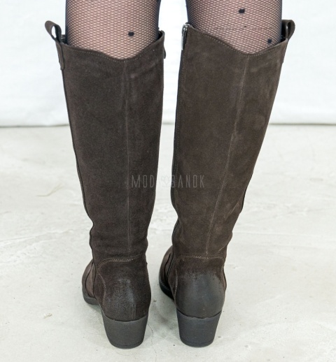 Brązowe skórzane kowbojki – klasyka w nowoczesnym wydaniu - MODA SANOK