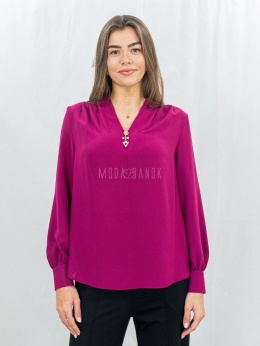 Elegancka bluzka w kolorze fuksji z ozdobnym dekoltem-MODA SANOK