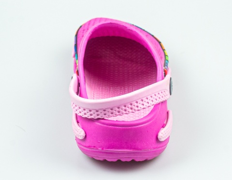 Różowe kroksy z tęczowym wzorem AMERICAN CLUB - MODA SANOK