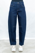 Spodnie damskie model balloon jeansowe w kolorze ciemnego granatu  - MODA SANOK