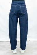 Spodnie damskie model balloon jeansowe w kolorze ciemnego granatu  - MODA SANOK