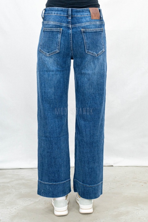 Spodnie jeansowe damskie regular fit z prostą nogawką w kolorze ciemno niebieskim - MODA SANOK