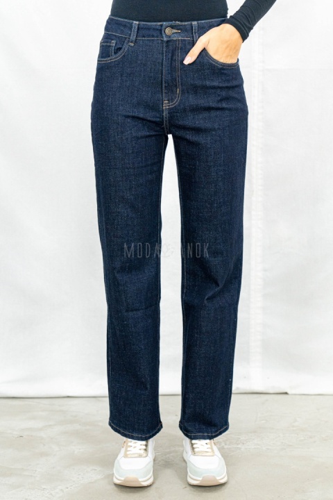 Spodnie jeansowe damskie regular z prostą nogawką i wysokim stanemw w kolorze ciemnego granatu - MODA SANOK