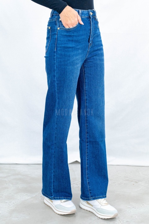 Spodnie jeansowe damskie regular z prostą nogawką i wysokim stanem w kolorze niebieskim - MODA SANOK