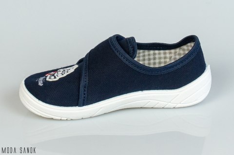 Granatowe pantofle dla dzieci ze statkiem NAZO - MODA SANOK