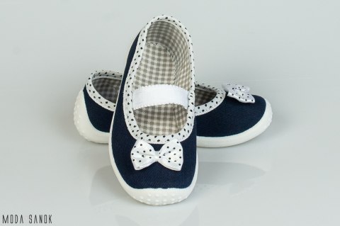 Granatowe pantofle z kokardką w kropki NAZO - MODA SANOK