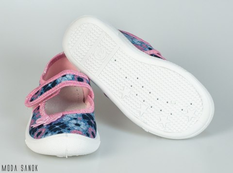 Dżinsowe pantofle z różowymi kwiatkami Viggami - MODA SANOK