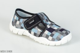 Pantofle chłopięce w szare i niebieskie kwadraty Viggami na rzepę - MODA SANOK