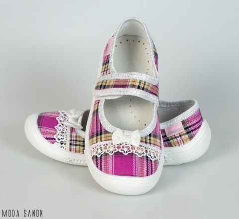 Pantofle w różowo-beżową kratę na białej podeszwie Viggami na rzepę- MODA SANOK
