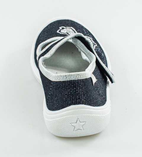 VIGGAMI Krysia pantofle, kapcie, balerinki dziewczęce oddychający materiał skórzana wkładka na rzep MODA SANOK